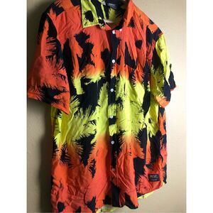 WESC Fire Palm Print Shirt L Streetwear Gradient Button-Up Vintage Vibe